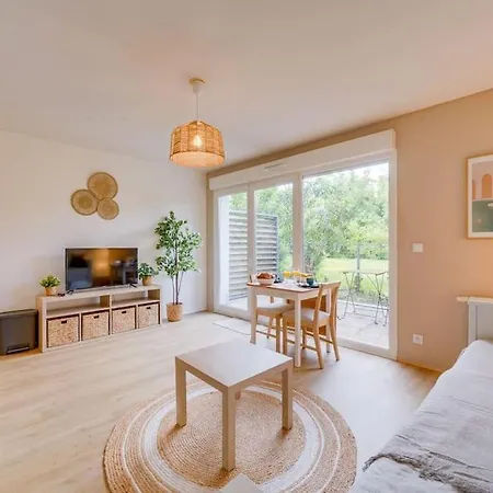Central, Proximite Immediate Aeroport Apartment